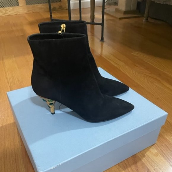 PRADA Donna Calzature Black Suede Jeweled Boots pointed Toe SZ 6 - Picture 6 of 9